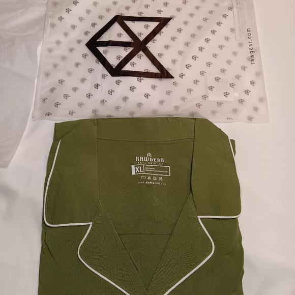 Womens sleep RawGear Los Angeles button down sleep gear - Picture 7 of 16